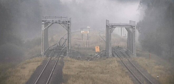 На кордоні з Україною вибухнули міни, пошкоджено залізничне полотно. ДПСУ: По них вдарила блискавка - Фото
