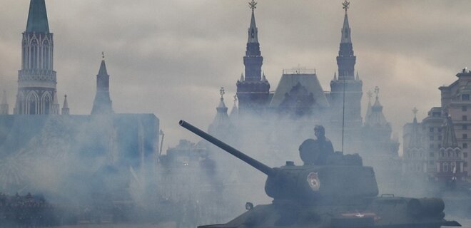 Bloomberg: Росія у 2024 році витратить на армію рекордні $112 млрд - Фото