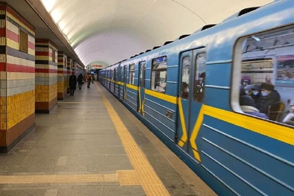 Київський метрополітен змінив інтервал руху поїздів