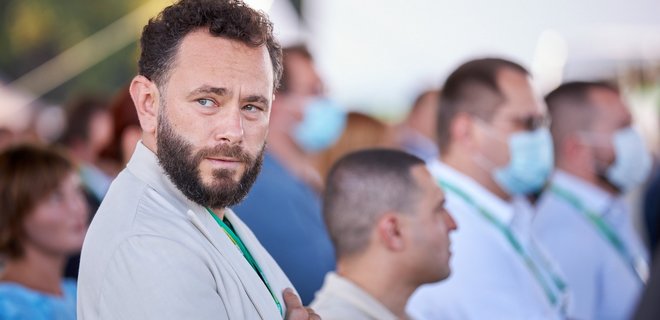 ДБР про виїзд нардепа за підробленими документами: знайомиться з матеріалами, потім суд – відео - Фото