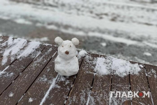 У столиці пішов крижаний дощ: влада звернулася до водіїв 