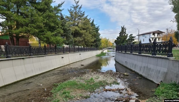 Через посуху в Криму продовжується масове обміління річок