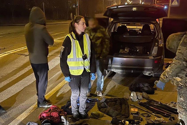 У столиці затриманий злодій погрожував підірвати гранатою поліцейських (фото, відео) 