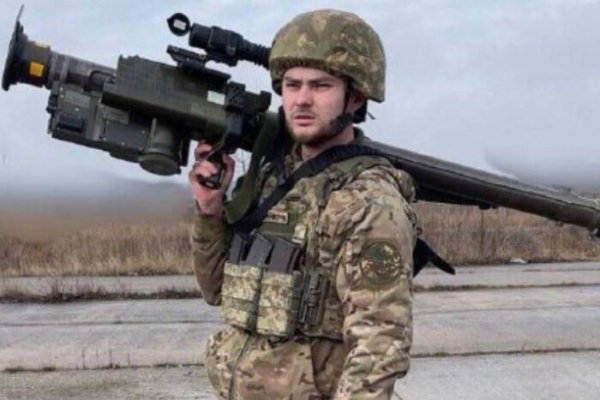 МВС показало нацгвардійця, який за «лічені секунди» збив ракету, що летіла на Київ