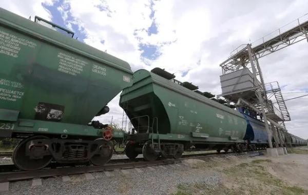 Агроризики: аграрії знову мусять переплачувати за залізничні перевезення