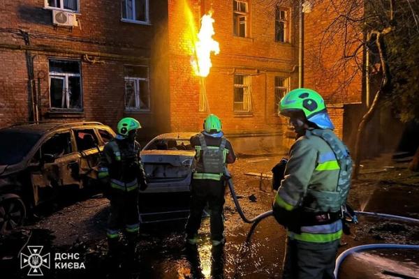 Поранена дитина та пожежа у житловому будинку: наслідки атаки БпЛА на Київ