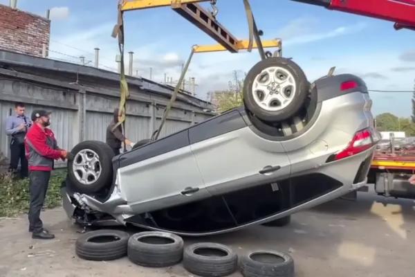 Чоловік приїхав по своє авто на штрафстоянку і був шокований, побачивши його