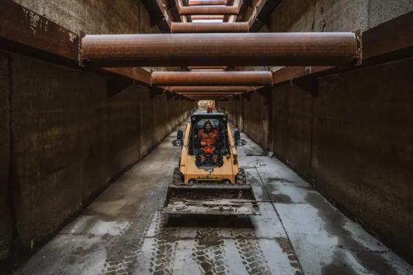 Столиця відновлює будівництво метро на Виноградар (фото)