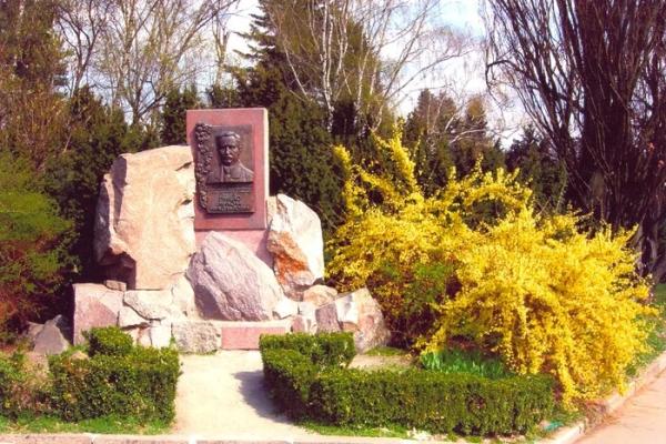 Скандал навколо будівництва в ботсаду Гришка: реакція прокуратури
