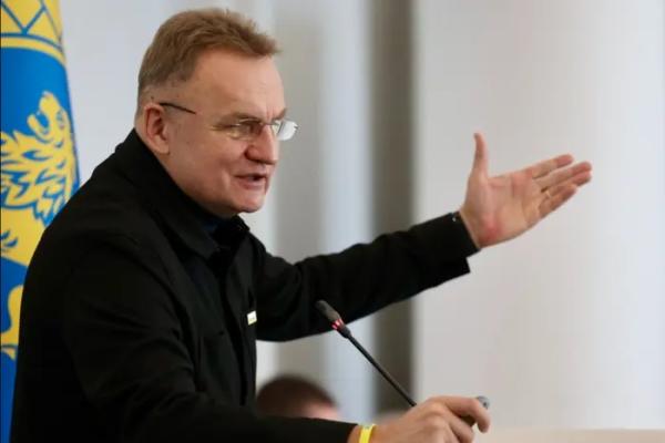 Мер Садовий звернувся до українців через атаку на Зеленського