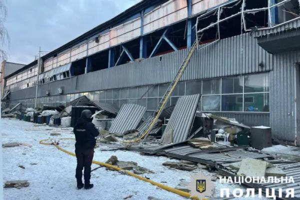 Пошкоджені будинки та автівки. Росія атакувала Київщину безпілотниками