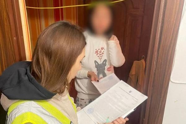 Зняли понад 1 млн грн з рахунків померлих. У Києві судитимуть приватного нотаріуса та її спільників