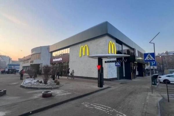 McDonald's біля метро «Лукʼянівська» відновив роботу після обстрілу 18 січня