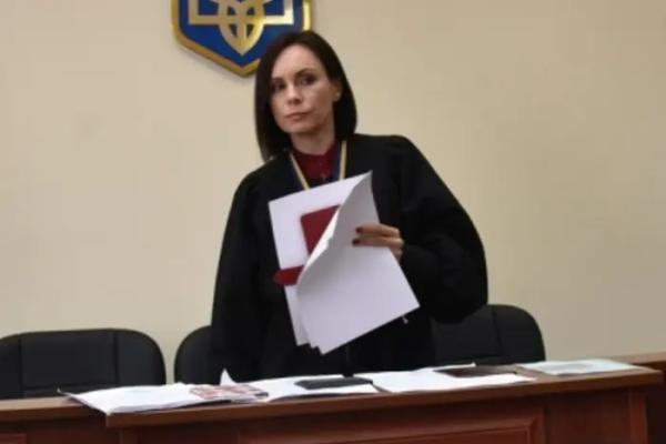 Вища рада правосуддя звільнила суддю ОАСК Мазур