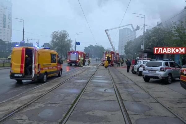 Нічна атака на Київ: загинули двоє людей, ще п’ятеро – травмовані (фото)