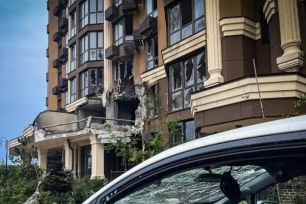 «Зміцнення санкцій можуть дати дорогу дипломатії». Зеленський відреагував на обстріли РФ