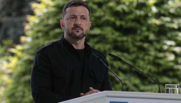 Зеленський у Стамбулі: чекатиме не Путіна, а нових санкцій проти РФ