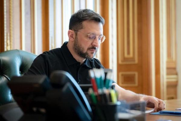 Зеленський ввів санкції проти низки росіян та компаній