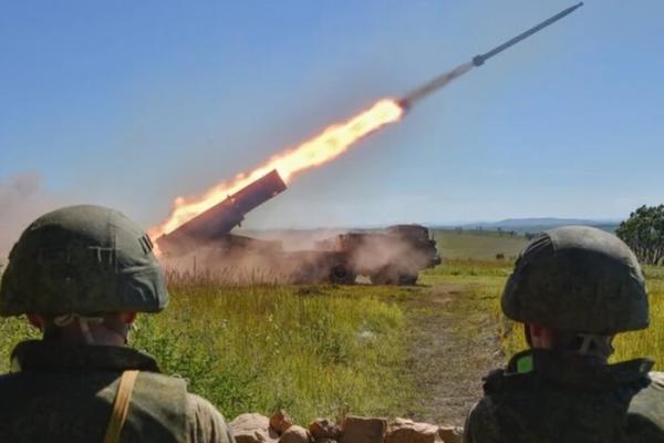 «Путінське «парадне перемир'я» виявилося фарсом». Сибіга повідомив про наступ росіян