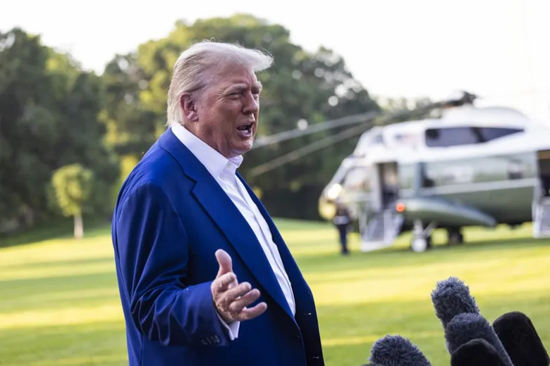 FT: Трамп готується вперше запровадити санкції проти "тіньового флоту" Росії