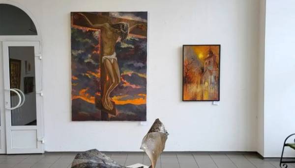 Київ приймає загальнонаціональну експозицію, присвячену річниці аварії на Чорнобильській АЕС 6