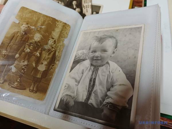 Вишиванки на старих фотографіях 18