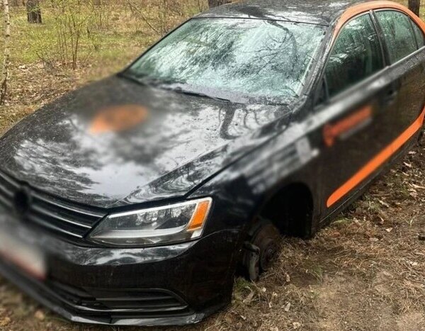 Розкомплектовано: двох студентів спіймали за крадіжку автомобіля з прокатної служби