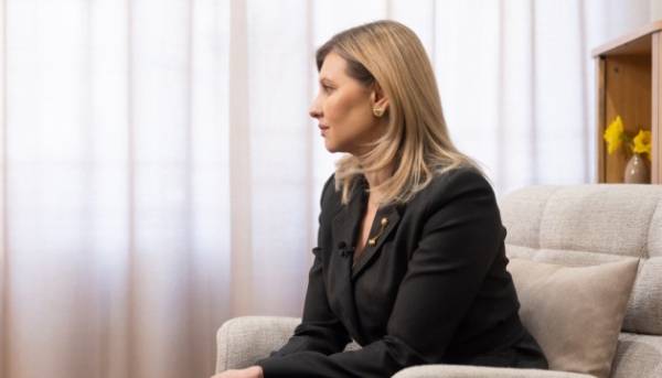 Зеленська поділилася інформацією про особливий посібник для випускників