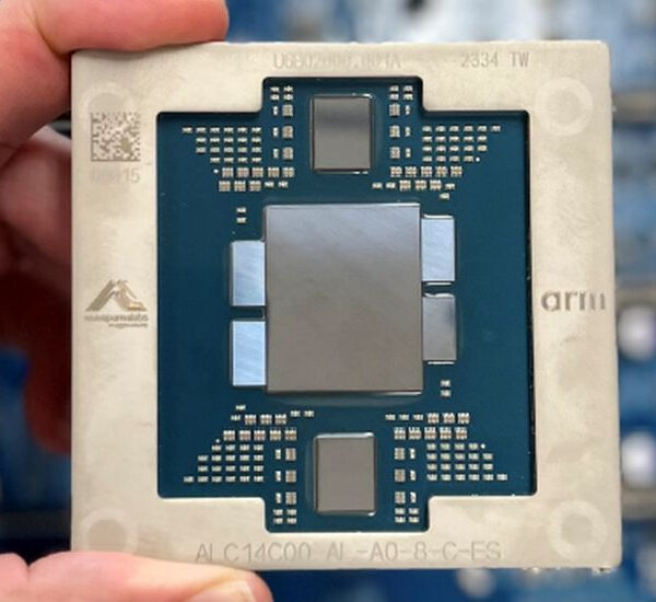 M**a інтегрує сотні тисяч чипів Amazon Graviton у свою інфраструктуру