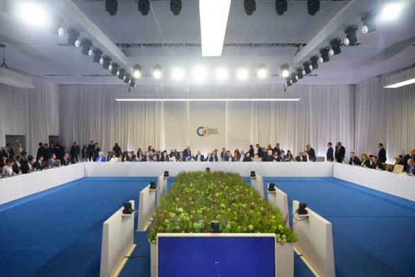 Зеленський: Єреванський саміт показав ширину нашої солідарності 9