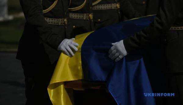 Головна 52 Лідера ОУН Андрія Мельника разом із дружиною було перепоховано на Національному військовому…