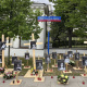 Протест біля російського посольства у Варшаві, де демонстрували фото загиблих українських дітей. 14