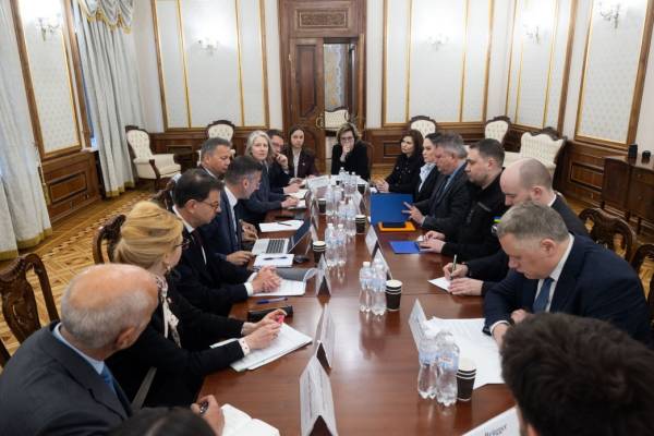 Швейцарія допомагає Україні розпочати велику антикорупційну ініціативу – Буданов 4