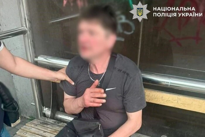 Напад на неповнолітнього у вбиральні лікувального закладу: правоохоронці столиці затримали&hellip;