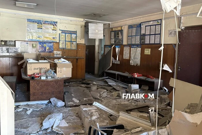 Нічний напад на столицю: поблизу станції метро «Харківська» знищено пункт видачі документів