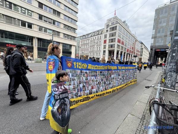 У Берліні вшанували пам'ять українських жертв Другої світової війни та виступили з закликом до створення спеціального меморіалу. 12