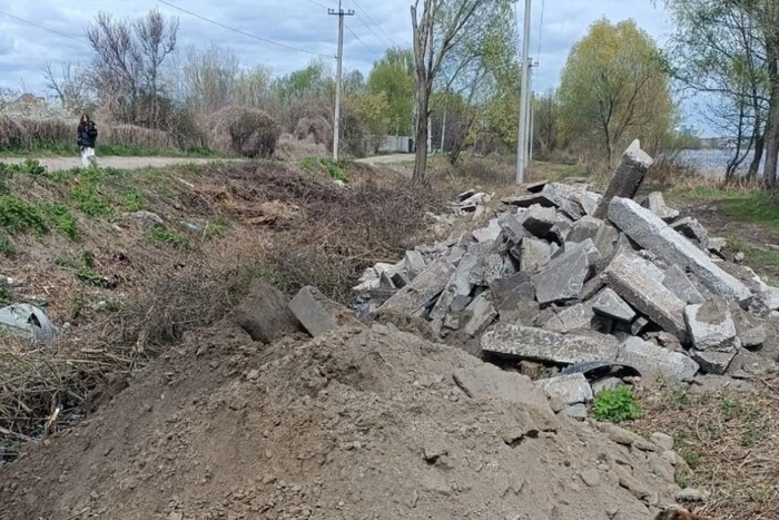 Масштабне знищення дерев зафіксовано в київському заказнику «Озеро Заплавне» (із&hellip;