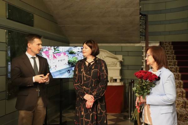 У столиці презентували експозицію «Херсон. Шовкуненко. Врятоване» 6