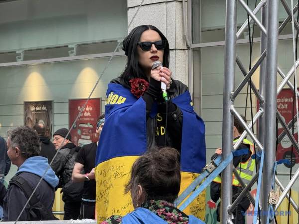 У Берліні вшанували пам'ять українських жертв Другої світової війни та виступили з закликом до створення спеціального меморіалу. 11
