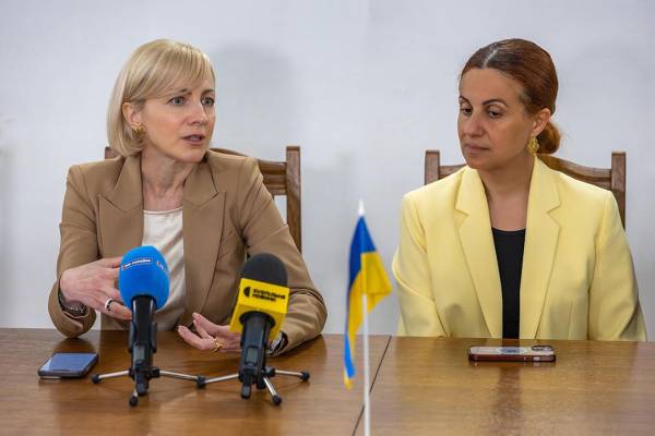 ПриватБанк розширює свою присутність серед ветеранів, започаткувавши особливий підрозділ для інклюзивного обслуговування. 11 ПриватБанк розширює свою присутність серед ветеранів, започаткувавши особливий підрозділ для інклюзивного обслуговування. 11