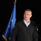 До Дня Європи монумент «Батьківщина-мати» засяяв у барвах прапора Євросоюзу 24