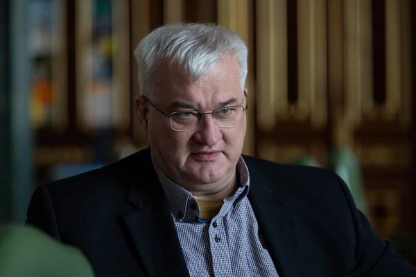 Зеленський наказав дипломатам «відновити» зв'язки України з Угорщиною та Грузією 4