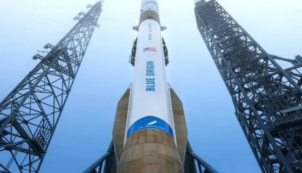 Стартовий майданчик Blue Origin зазнав пошкоджень після вибуху ракети, інцидент може призвести до затримок місії NASA на Місяць 13 Стартовий майданчик Blue Origin зазнав пошкоджень після вибуху ракети, інцидент може призвести до затримок місії NASA на Місяць 13