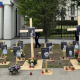 Протест біля російського посольства у Варшаві, де демонстрували фото загиблих українських дітей. 15