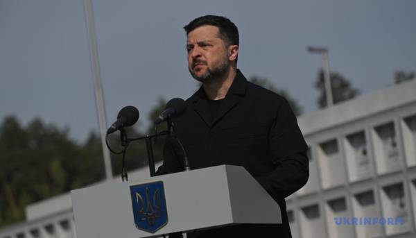 Лідера ОУН Андрія Мельника разом із дружиною було перепоховано на Національному військовому меморіалі. 25 Лідера ОУН Андрія Мельника разом із дружиною було перепоховано на Національному військовому меморіалі. 25