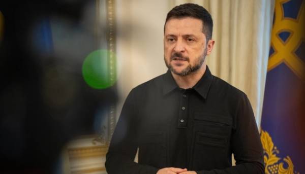 Президент України не радить представникам країн, що підтримують Росію, перебувати в Москві 9 травня.