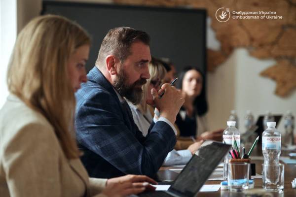 Лубінець звернув увагу Лісового на труднощі з реформою старшої школи та підготовкою до НМТ 7 Лубінець звернув увагу Лісового на труднощі з реформою старшої школи та підготовкою до НМТ 7