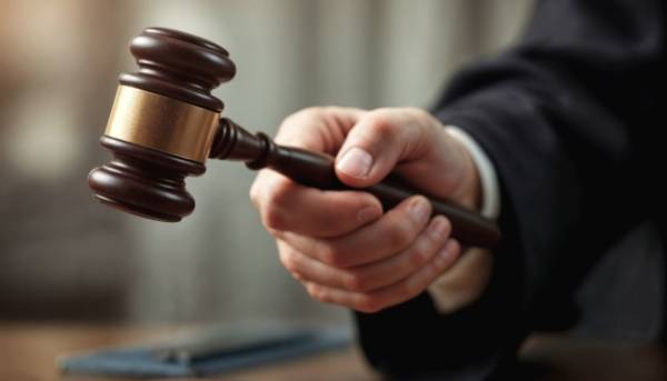 Головна 100 Затримано посадовця Держприкордонслужби та директора компанії у справі про отримання…