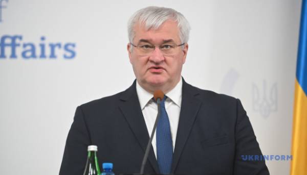 Росія повертається, і це все ще шкодить Венеційській бієнале – Сибіга