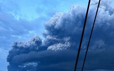 Головна 95 Масові вибухи прогриміли на нафтопереробному заводі в Рязані внаслідок удару…